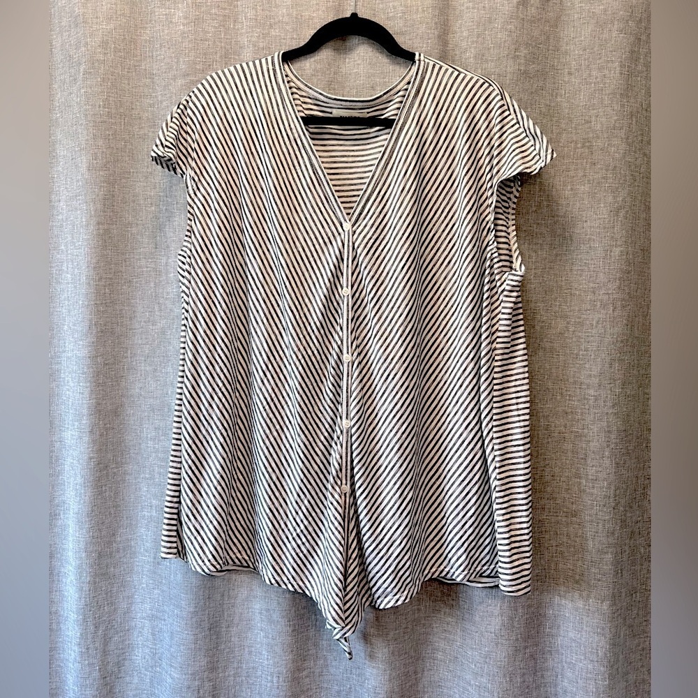 Women's Max Studio Top 2x - Picture 2 of 6